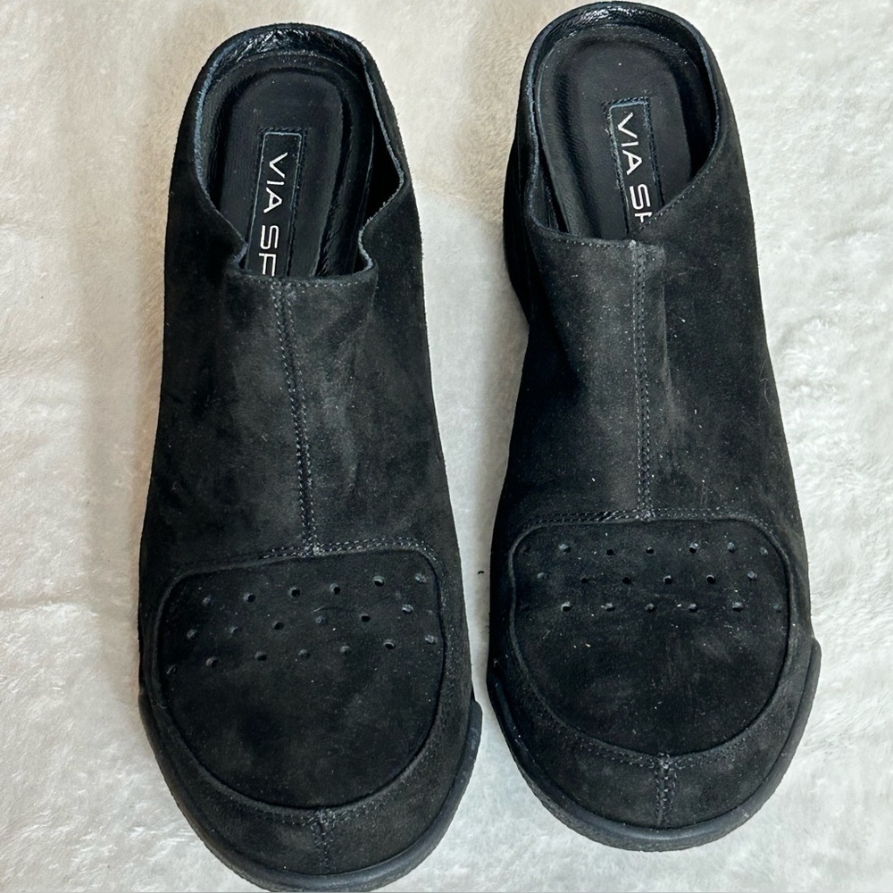 Via Spiga Black 2 1/2” Wedge Heel Suede Mules Clogs Size 8